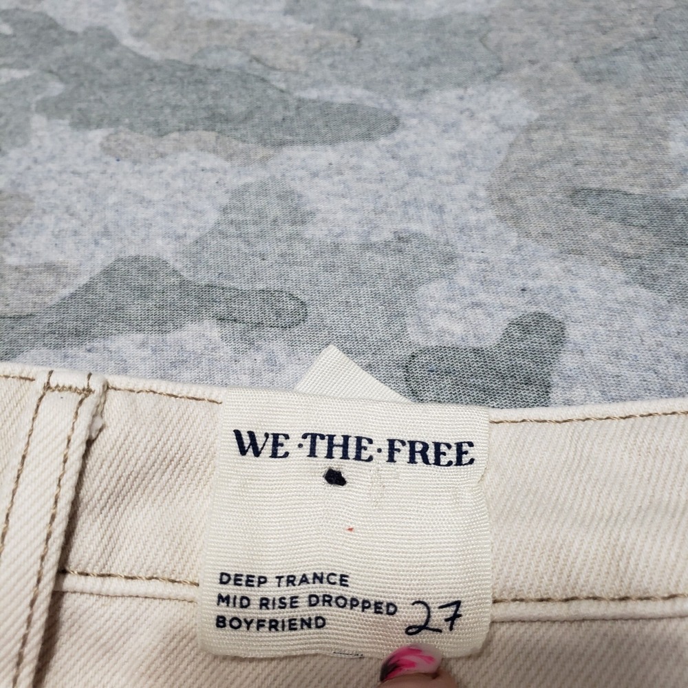 We The Free Jeans Womens 27 Beige Boyfriend Button Fly NWT - Picture 11 of 14